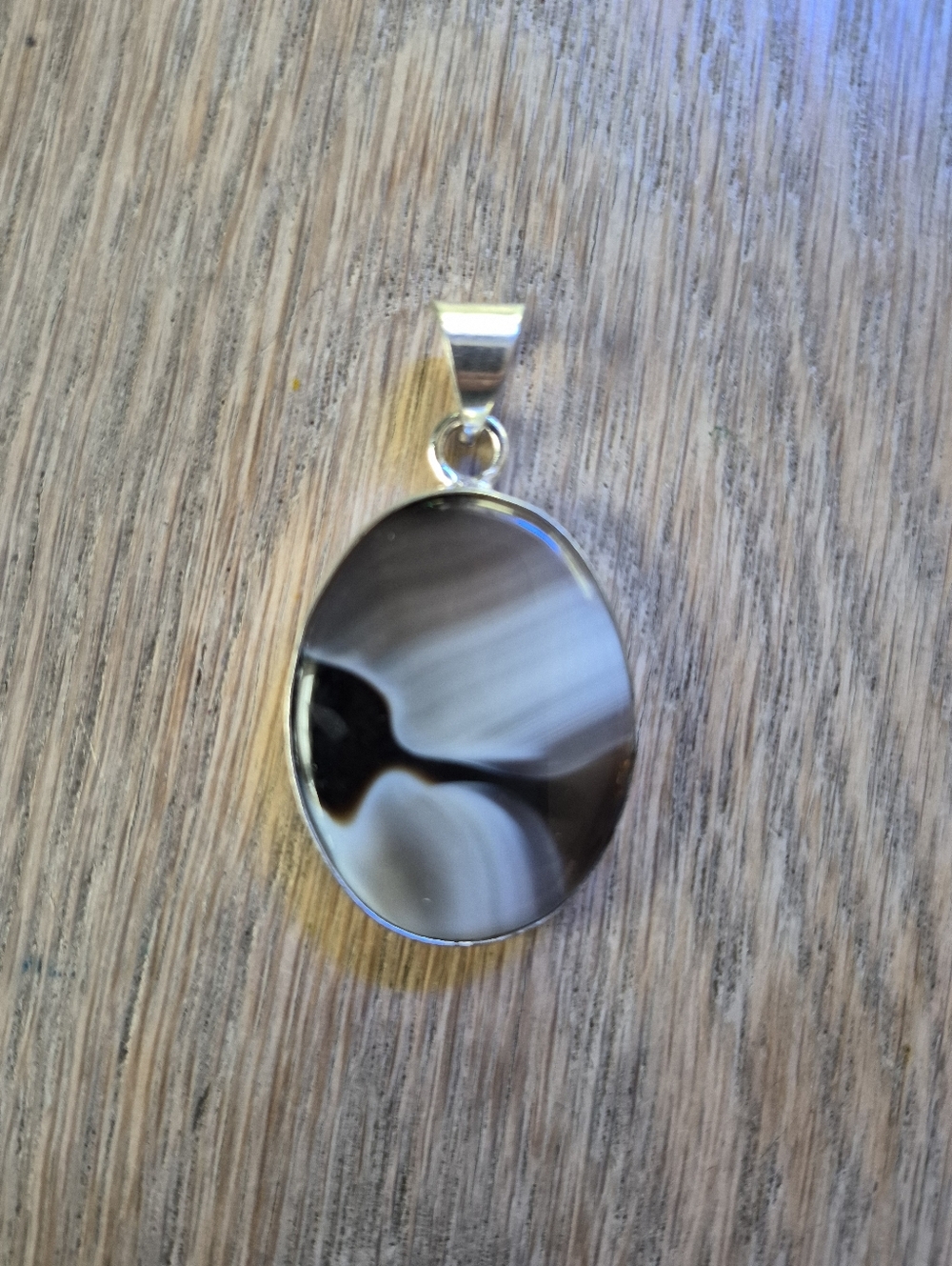 Silver Black & Gray Agate Oval Pendant - Picture 4 of 5